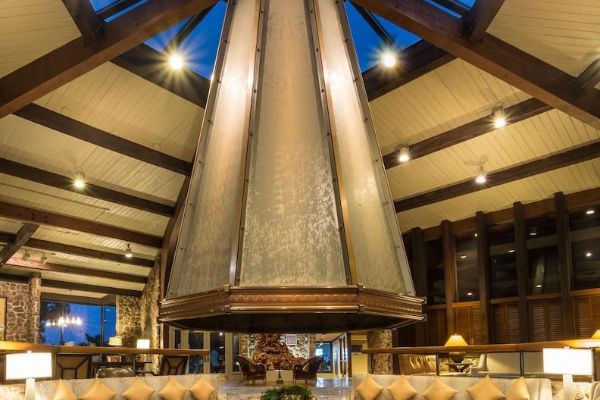 Marina & Spa Lodge Of Four Seasons Golf Resort (Village of Four Seasons)